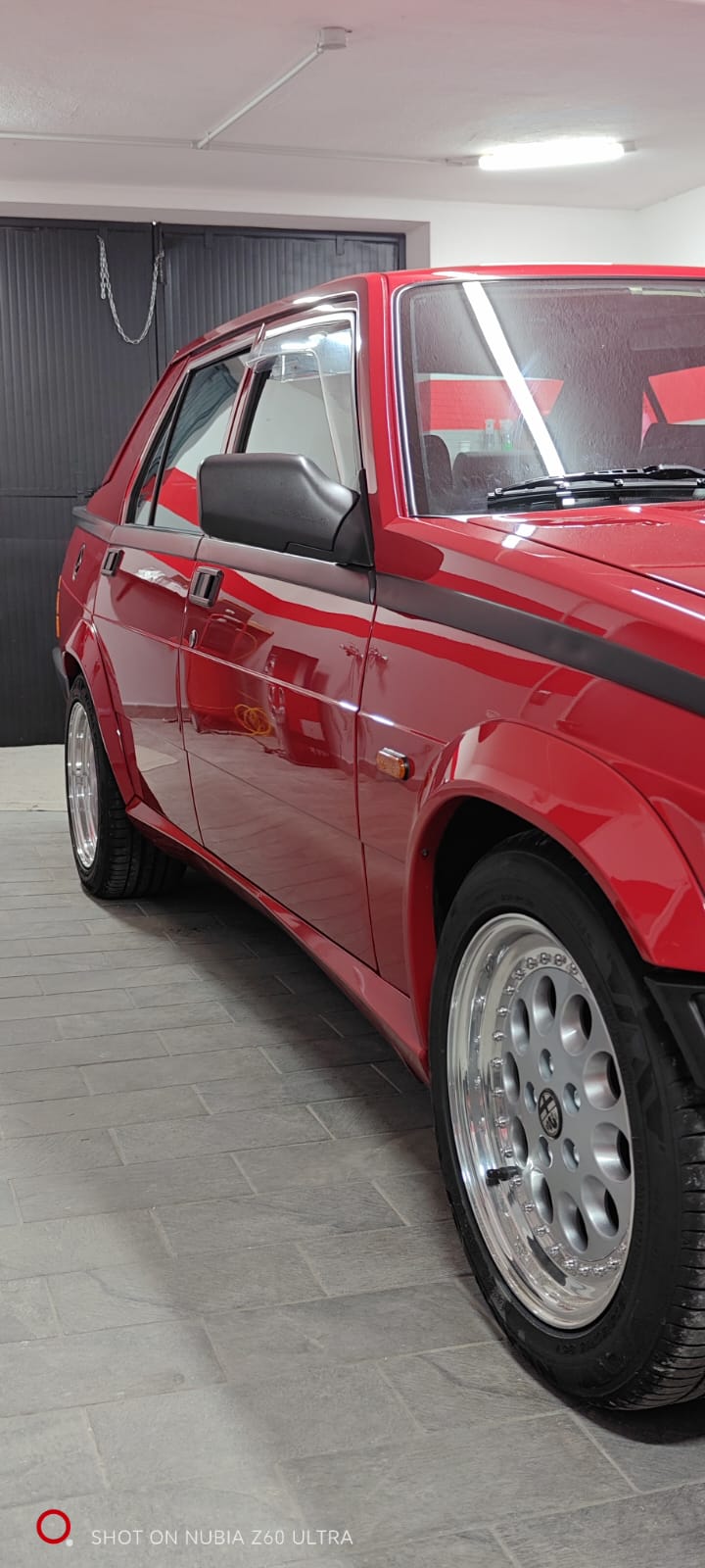 Alfa Romeo 75 Twin Spark