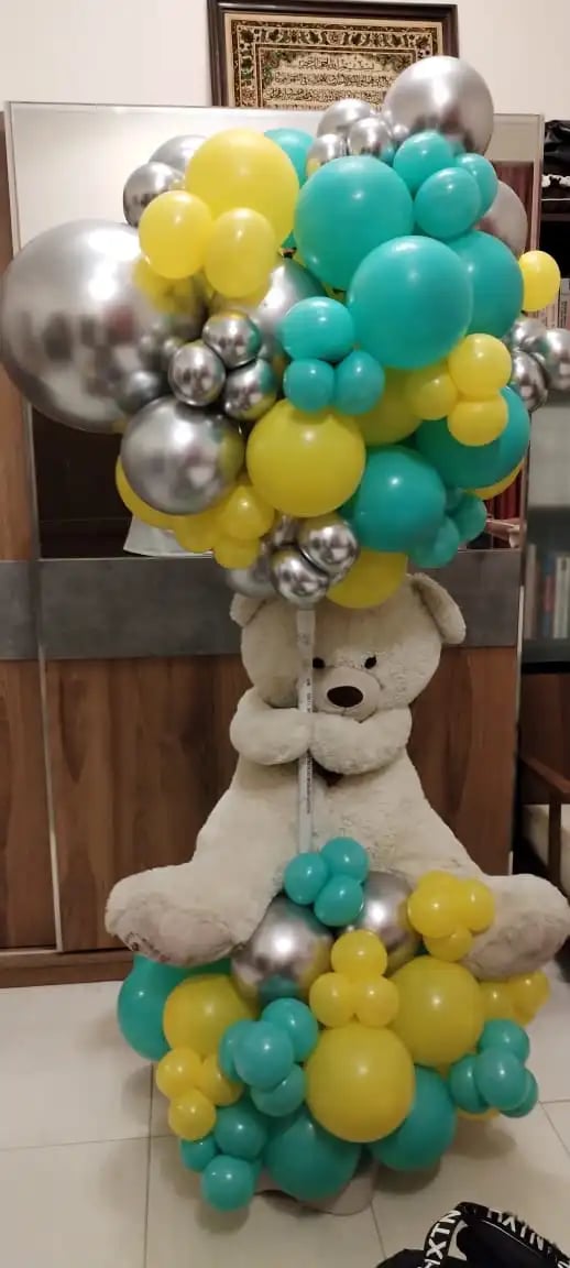 balloon surprises, balloon for gifting, balloon bouquets 