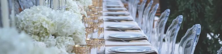 Long outdoor wedding table setting at Finca Santa Katerina