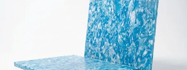 Panneau de plastique recyclé bleu