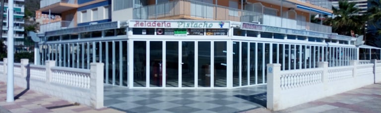 Terraza de heladería con Plegables