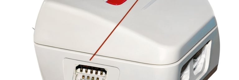 Porta de Expansão (Expansion Port) conector ao lado esquerdo do "console"