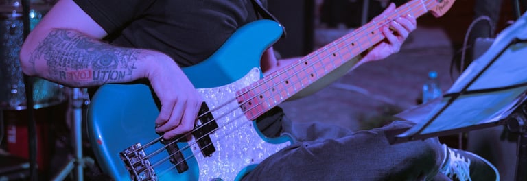 Learning bass by ear