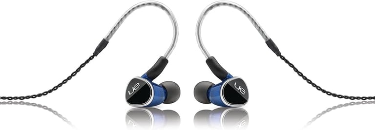 UE 900 earbuds