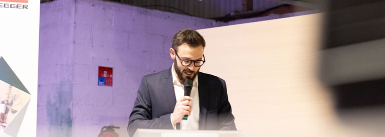 speeker conférence