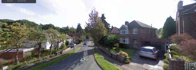 Pinewood Road, Tunbridge Wells, Kent  TN2 3SH