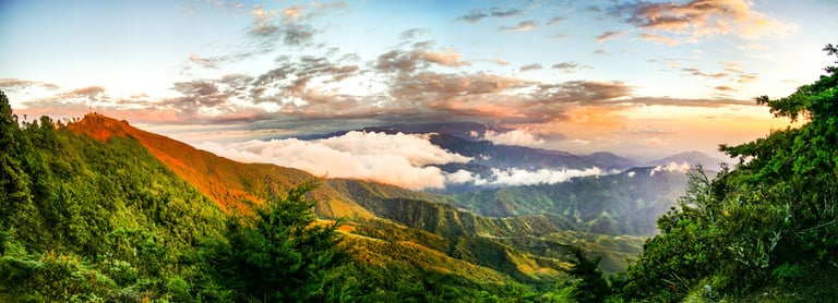 Panoramic views of the Sierra nevada mountains
