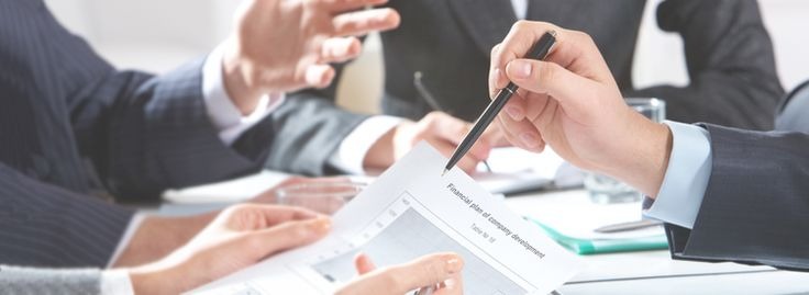 Informe detallado con resultados de estudios de mercado y recomendaciones estratégicas para la toma de decisiones