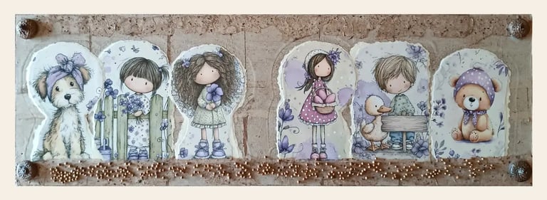 Regali nascita personalizzati, quadro lilla materico con orsetto, bimbi, pioggia di semini dorati e ghiande vere.