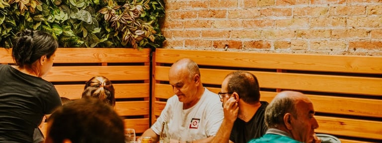 Ambiente acogedor y familiar en Santa Lola Santa Coloma