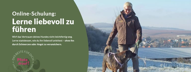 Mirjam Corst in a brown jacket and hat walking a dog