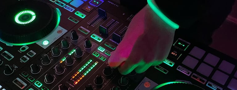 DJ Controler and led lights