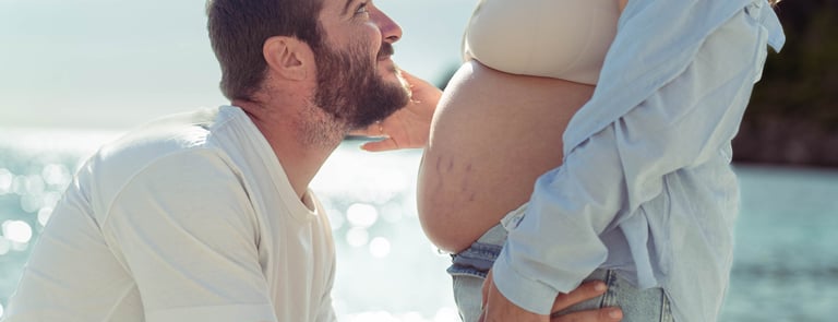 Photographe grossesse Toulon dans le Var et en PACA