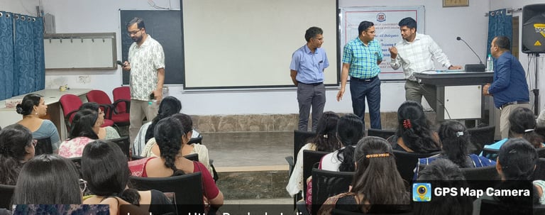 KGMU MEDICAL COLLEGE ANUPAM BEST PSYCHIATRIST SONALI PEDIATRIC DOCTOR