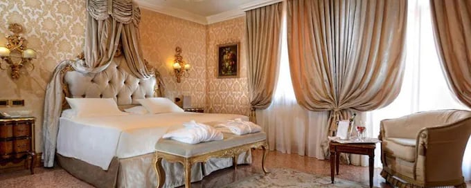 Hotel Image 01