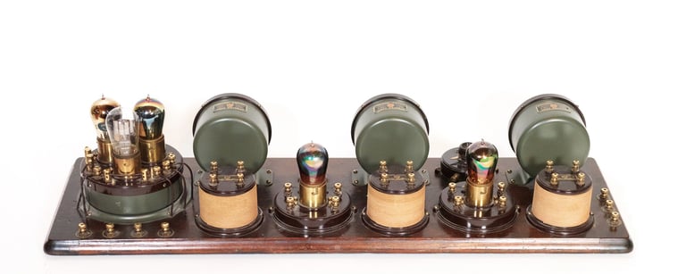 Model-10-4340-Radiodyne-Rear