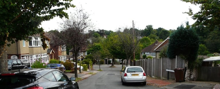Lipscombe Road, Tunbridge Wells, Kent  TN2 3SL