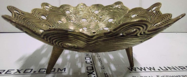 "Decorative brass bowl for fruits and centerpiece use-Tailored for overseas markets"