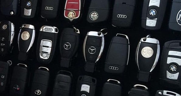 ¿te has quedado fuera de tu coche? no arriesgues tu vehiculo, servicio para todas las marcas