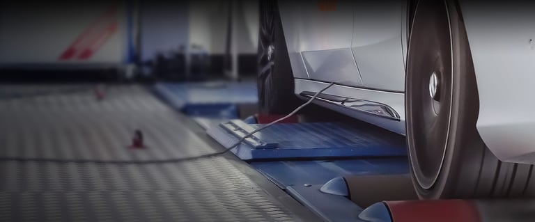 Voiture sur un banc de puissance