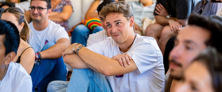 Mieux se comprendre grâce aux conférences rapha