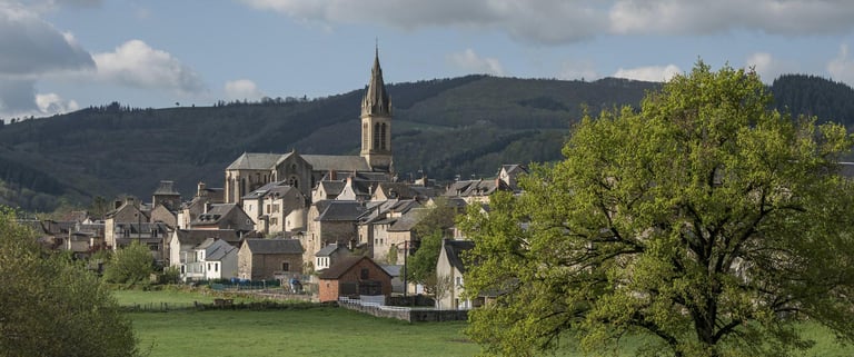 Credit phoo OT des causses a l'Aubrac - A Meravilles