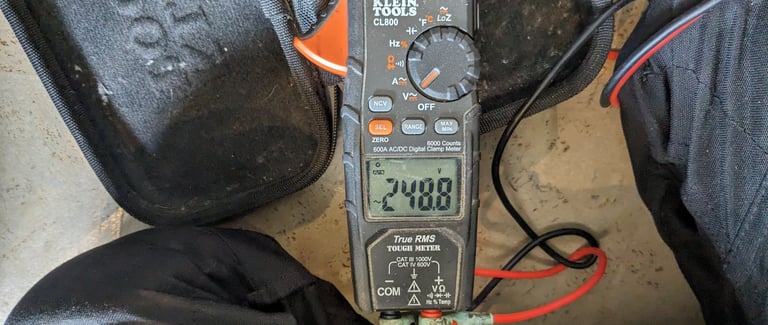 Digital multimeter