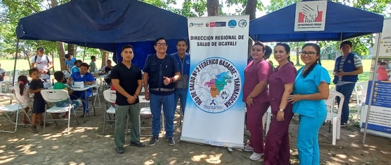 Healthcare professionals at a regional Ucayali health fair at Centro Recreacional Mokanranko