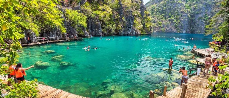 Backpacker favorite – El Nido to Coron island expedition with new friends philippines