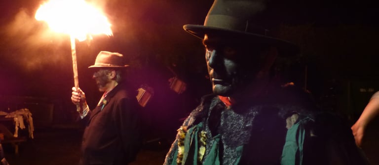 Ivy-Man-and-torch-bearer-Plough-Monday-2016