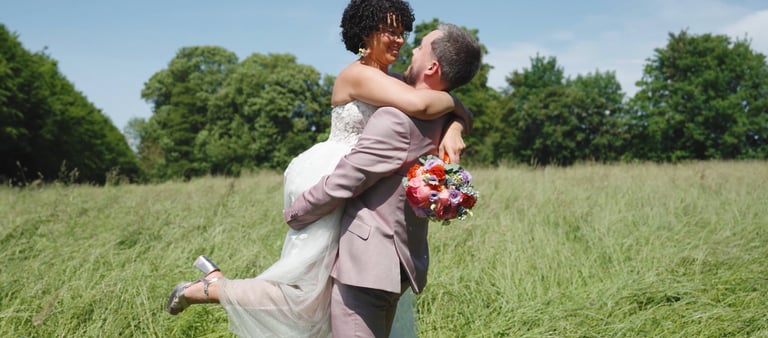Photo d’un couple de mariés prise par un photographe de mariage en Belgique
