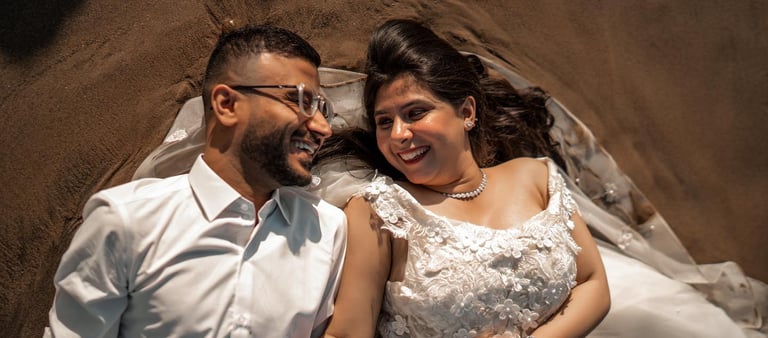 Luxury Dubai wedding photography – bride and groom at sunset in the desert