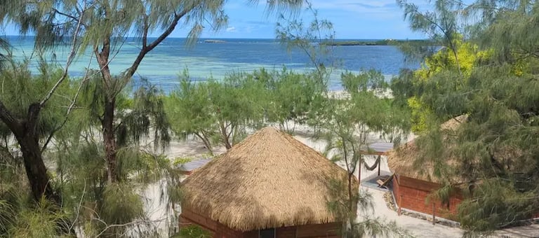 Bungalow en bord de mer à Ocean Lodge à la baie de Sakalava Madagascar