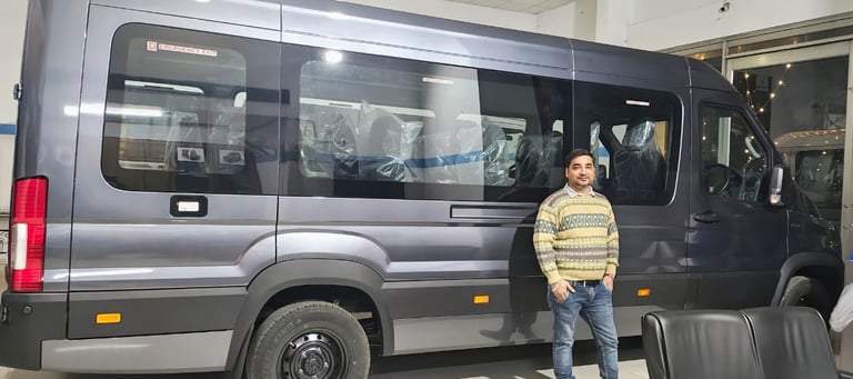 Tempo Traveller Service in chandigarh, luxury tempo traveller in chandigarh, traveller booking in ch