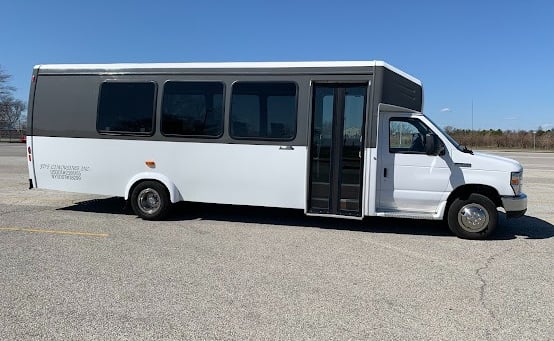 LHK Amenity (Ludwig H Kutlina Amenity, Inc.), Limo Services. Cedarhurst, NY 11516
