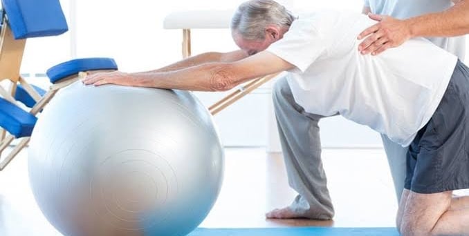 Geriatric physiotherapy at home improves mobility and strength