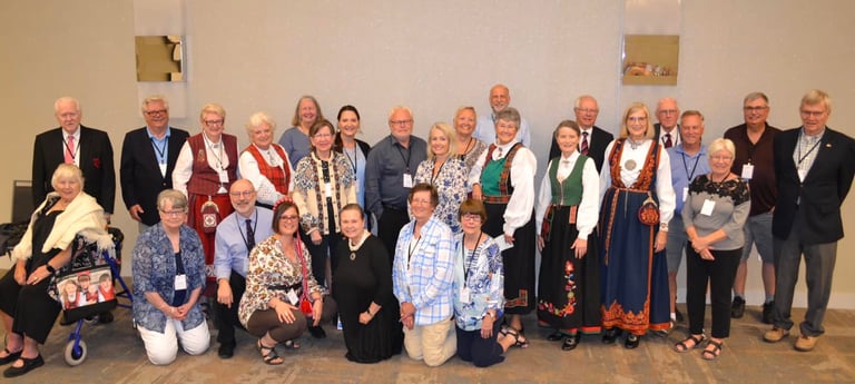 a large group of Telelaget members at the Stevne