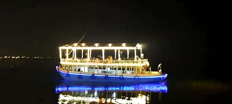 Double Decker Boat Booking in Varanasi