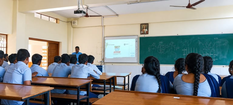 YouTube marketing and video editing training session