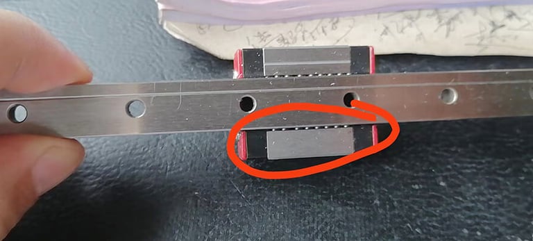Min linear slider