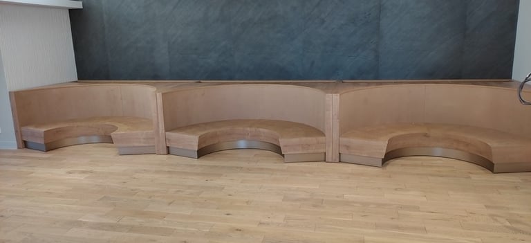 Banquettes sur mesure et rénovation d'espace intérieur