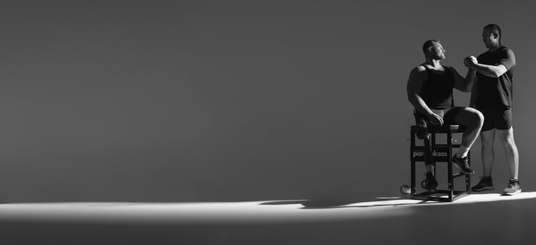 Žmonių su negalia sporto klubo para-atletai. Neįgaliųjų sportas. 