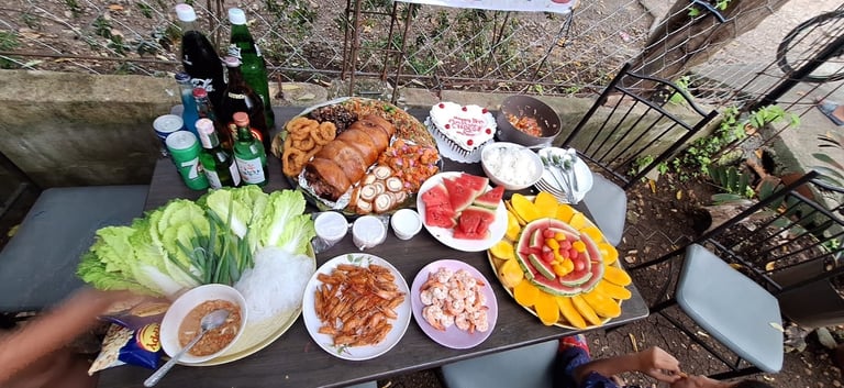 individual local food party