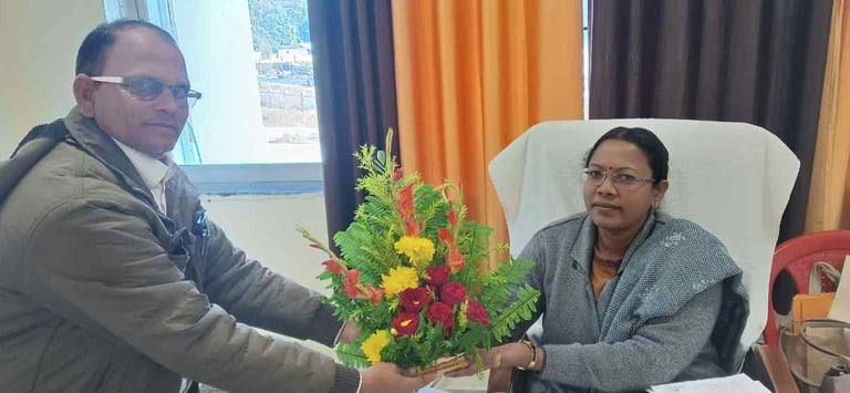 gift to CEO in Jharkhand