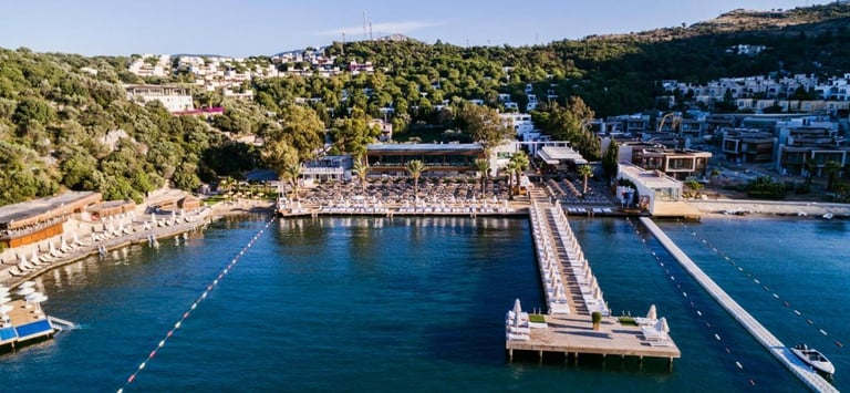 Göltürkbükü Şoförlü Araç Kiralama