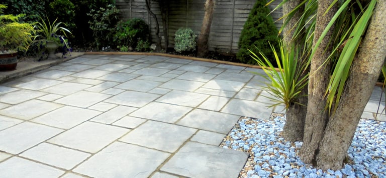 Replica antique grey stone multi size slabs patio project pack