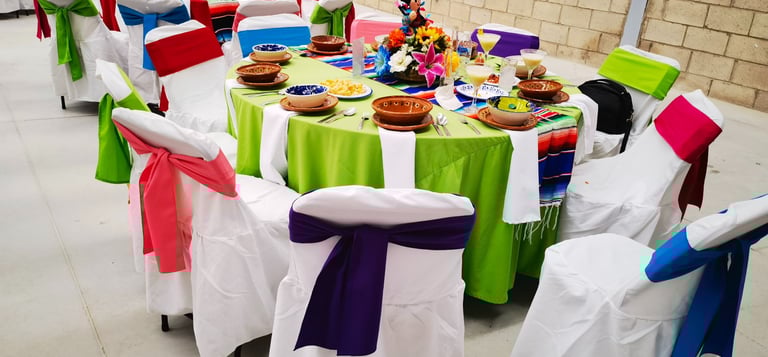 Venta de Manteleria para Eventos Fiestas del Sol Mobiliario www.sillasymesasfiestasdelsol.com