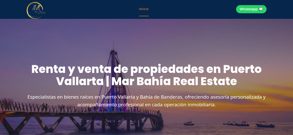 Atardecer en el Muelle de Los Muertos para Mar Bahía Real Estate en Puerto Vallarta.