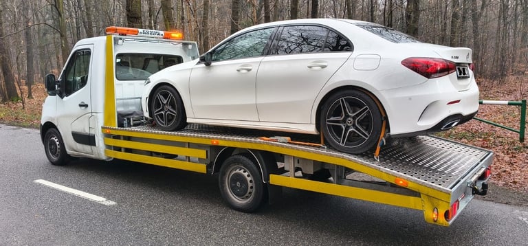 Laweta Katowice, pomoc drogowa SAFECAR, laweta w Katowicach, holowanie, grudzień 