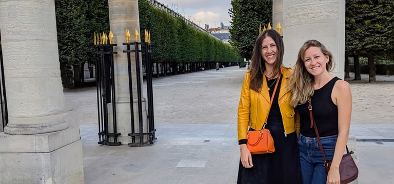 charlotte et victoria immobilierCharlotte Goutard et Victoria Ricard immobilier jardin du palais roy